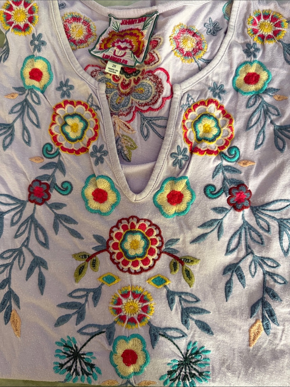 Johnny Was Lavender Embroidered Floral V-Neck Top 2X - Picture 16 of 16